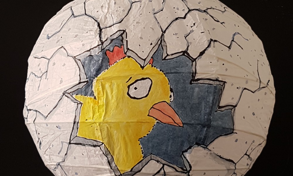 Drawing of a chicken inside an egg, painted by Frits Ahlefeldt on Rice Paper Lamp